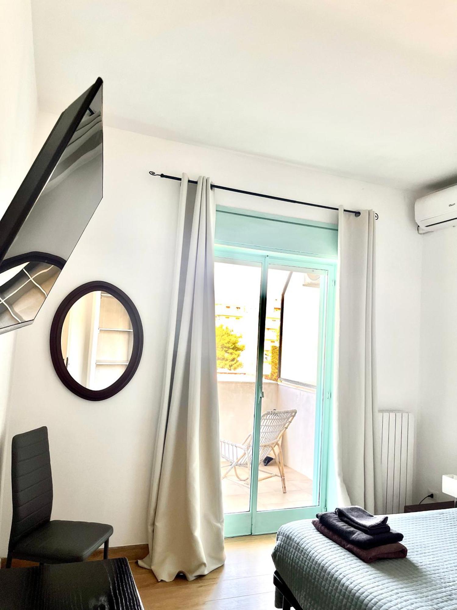 Puglia Low-Cost, Holiday Home Brindisi Eksteriør billede
