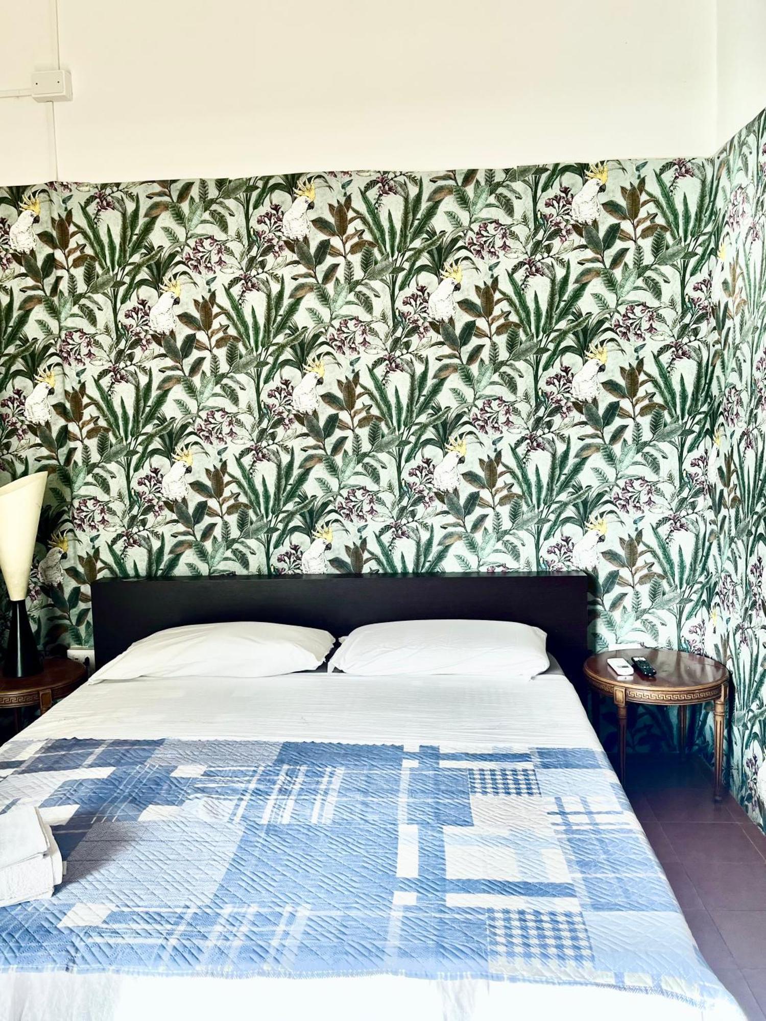 Puglia Low-Cost, Holiday Home Brindisi Eksteriør billede